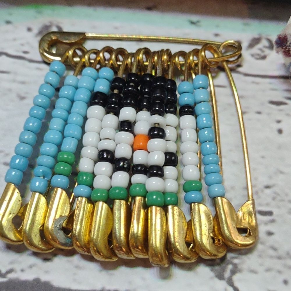 Snowman Pin Lot.  B1 - Picture 4 of 7